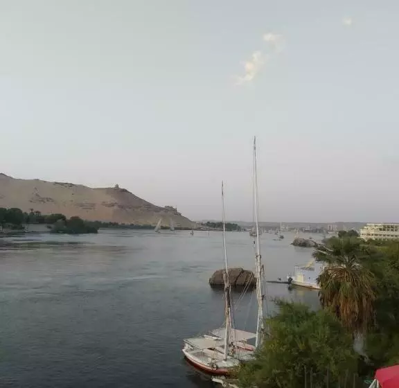 پانسیون Otasho Nile View House