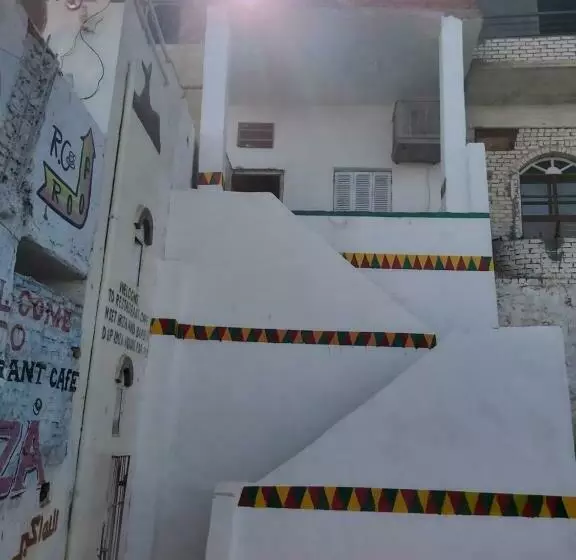 پانسیون Otasho Nile View House