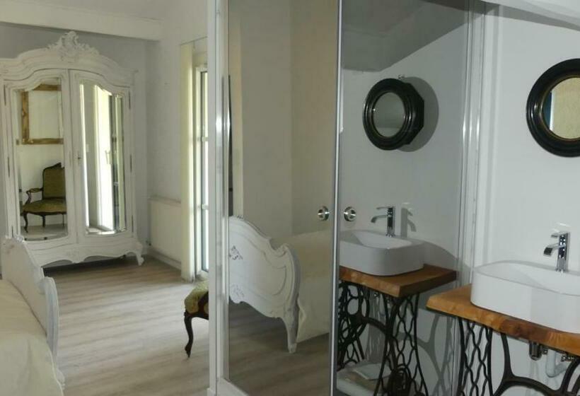 Bed and Breakfast Bleuvelours