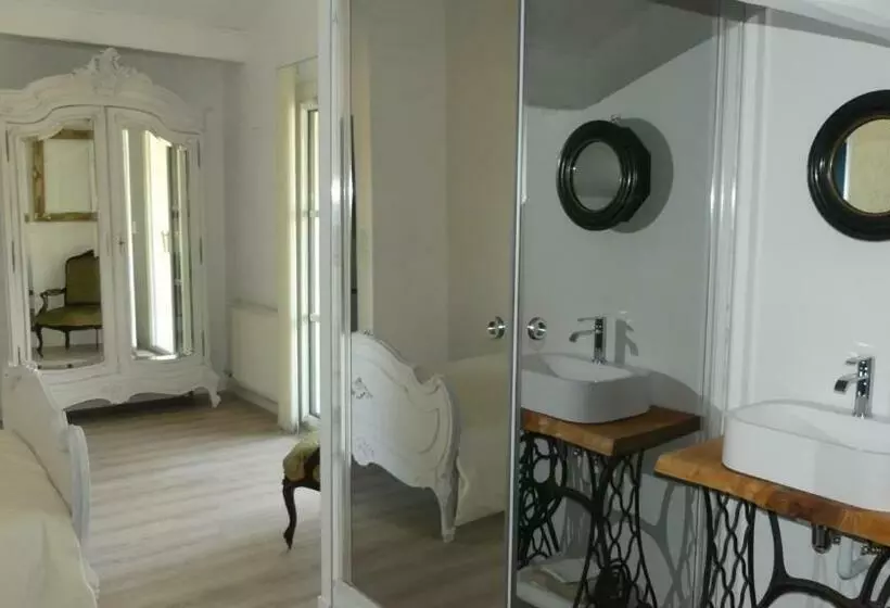 Aamiaismajoitus (B&B) Bleuvelours