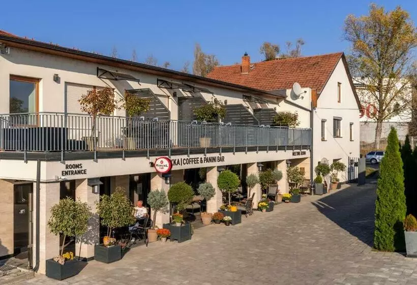 Aamiaismajoitus (B&B) Mokka House Panzió