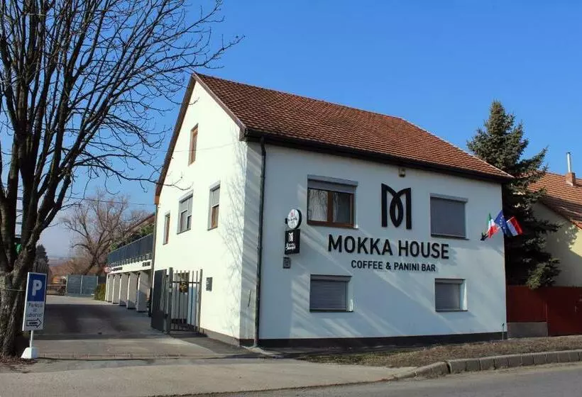 Aamiaismajoitus (B&B) Mokka House Panzió