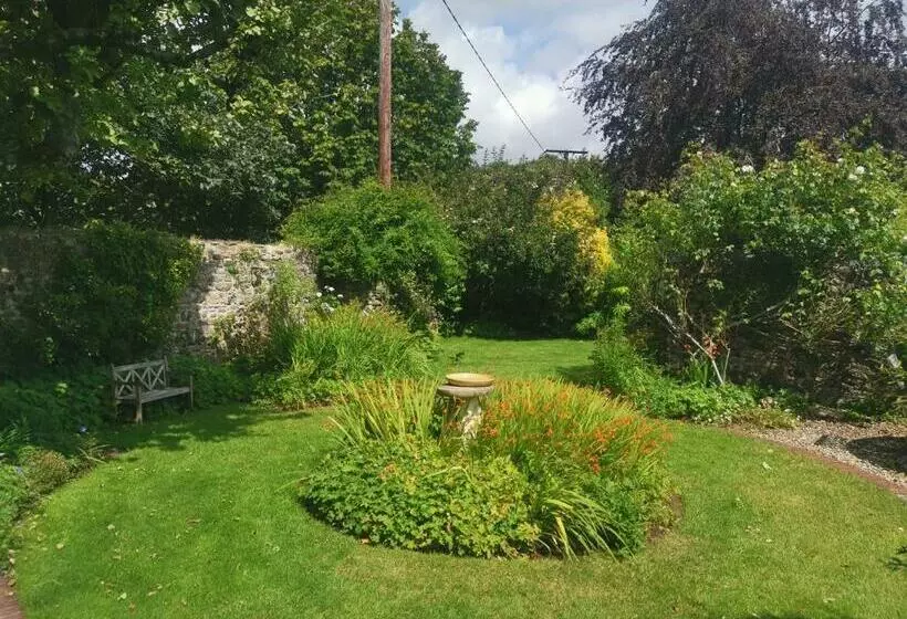 Aamiaismajoitus (B&B) Thornham Cottage