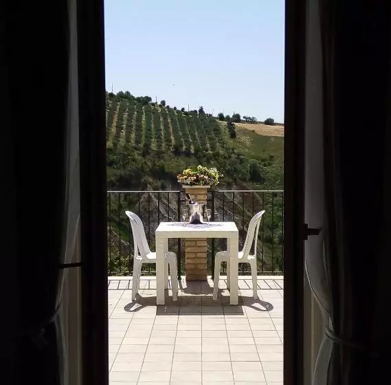 ホテル Agriturismo Terra Dei Falchi