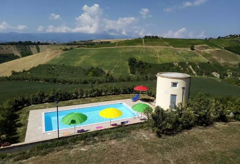 ホテル Agriturismo Terra Dei Falchi