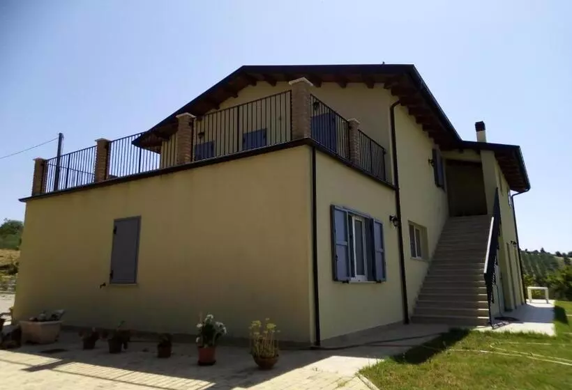 ホテル Agriturismo Terra Dei Falchi