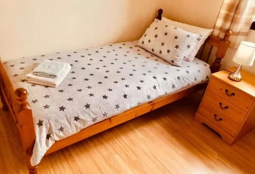 Pensão Inverken House