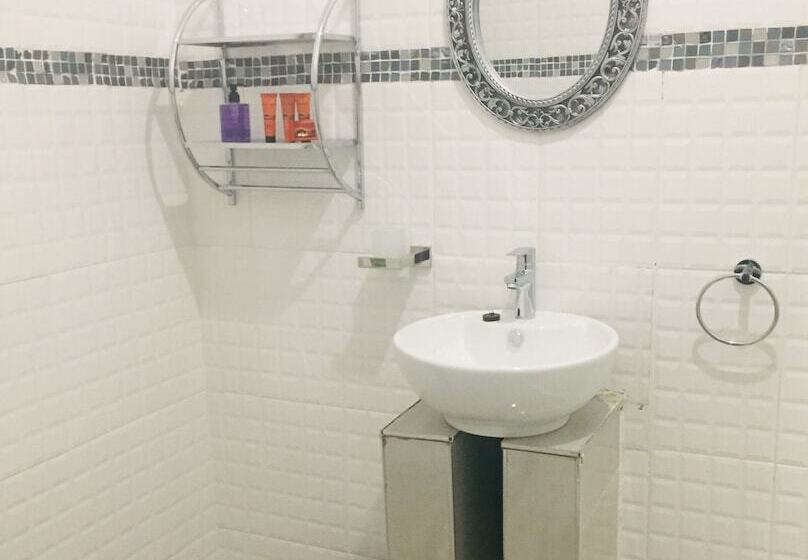 פנסיון Sinesan Guesthouse