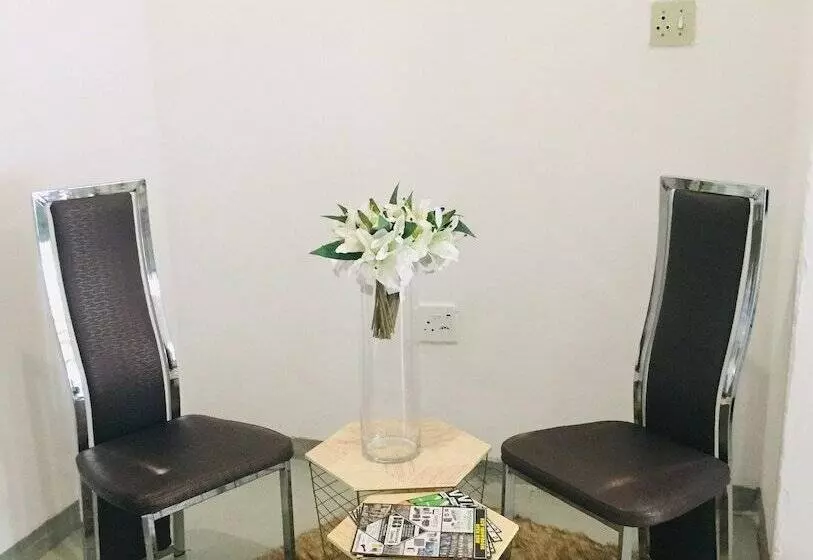 Majatalo Sinesan Guesthouse