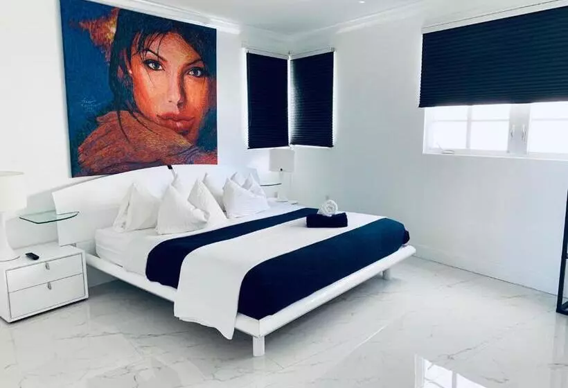 Sunrise Penthouse Ocean View Terrace Beach Few Steps Away Sobe