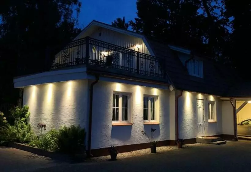 Aamiaismajoitus (B&B) Gästhus La Casa