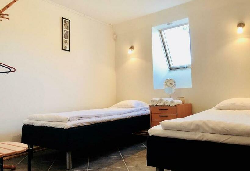 تختخواب و صبحانه Gästhus La Casa