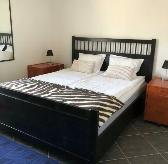 Aamiaismajoitus (B&B) Gästhus La Casa