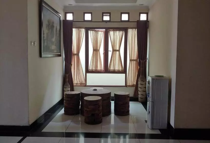 ホテル Oyo 90492 Papi Inn Guesthouse