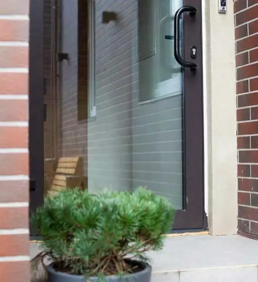 Oak House Apartments