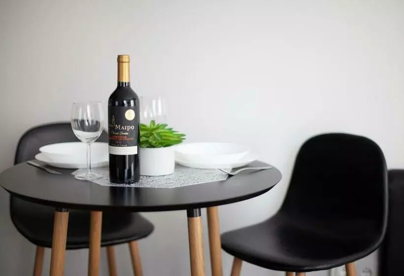 Oak House Apartments