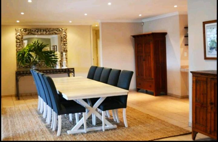 פנסיון Mahogany Villa Guesthouse   Solar