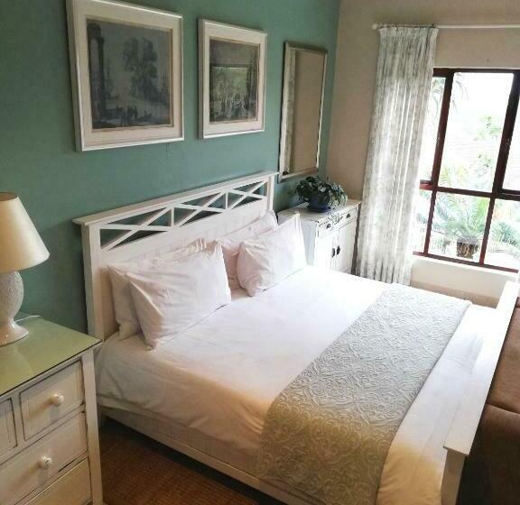 פנסיון Mahogany Villa Guesthouse   Solar