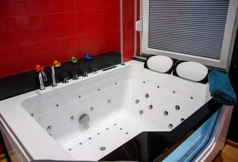 Aamiaismajoitus (B&B) Vip Room 209