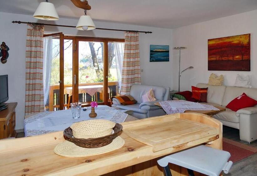 Пансион Ferienwohnungen Berghof