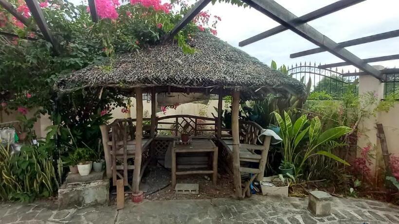 펜션 Soul Travellers Dagatan Castle