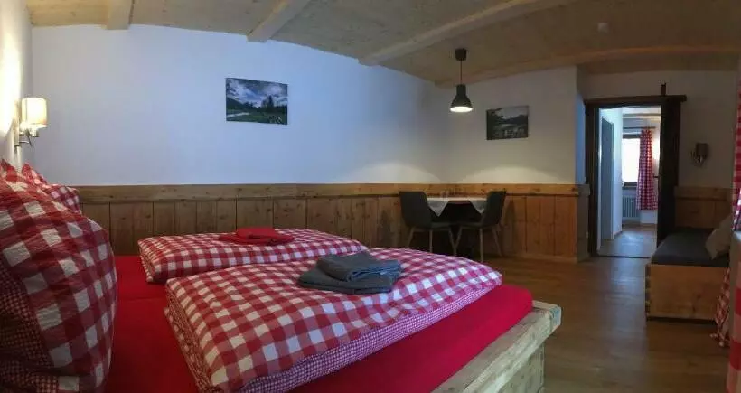 Retkeilymaja Landgasthof Zum Papyrer