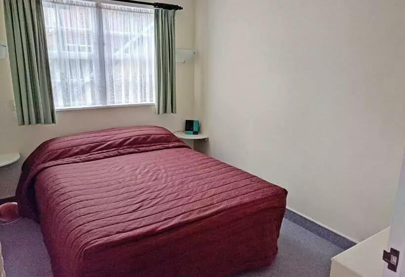 Retkeilymaja The Cave Motel