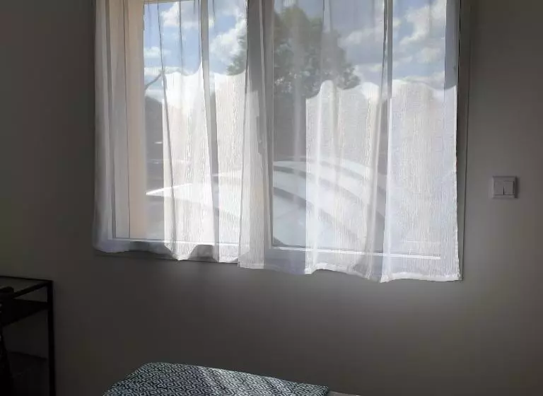 ベッドアンドブレックファースト Chez Les J Folais   3 Kms Puy Dufou   Les Epesses