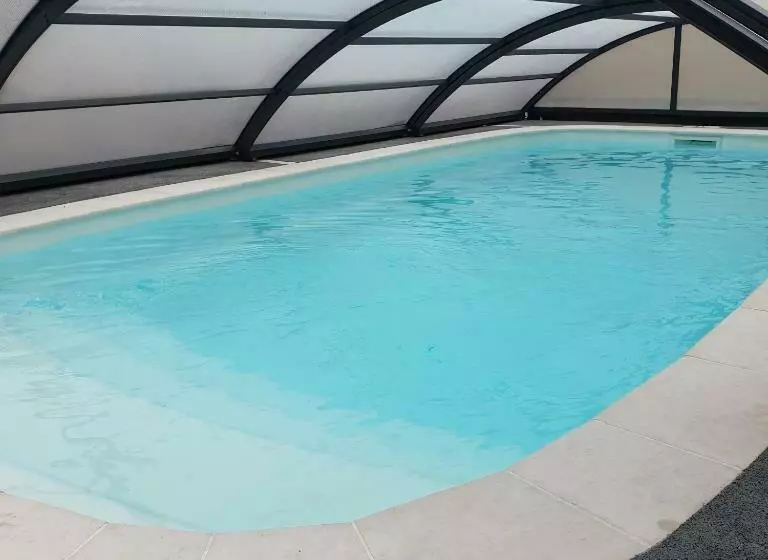 ベッドアンドブレックファースト Chez Les J Folais   3 Kms Puy Dufou   Les Epesses