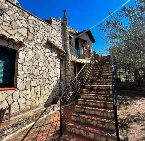هتل Agriturismo Villa Assunta