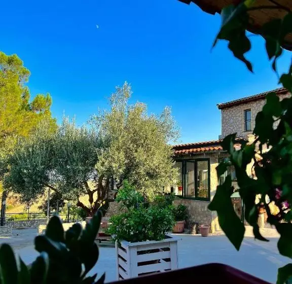 هتل Agriturismo Villa Assunta