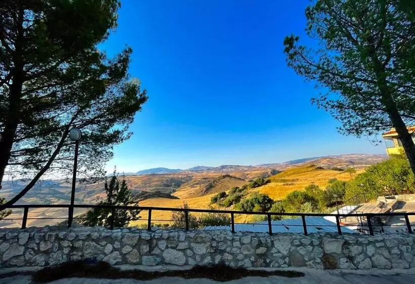 هتل Agriturismo Villa Assunta