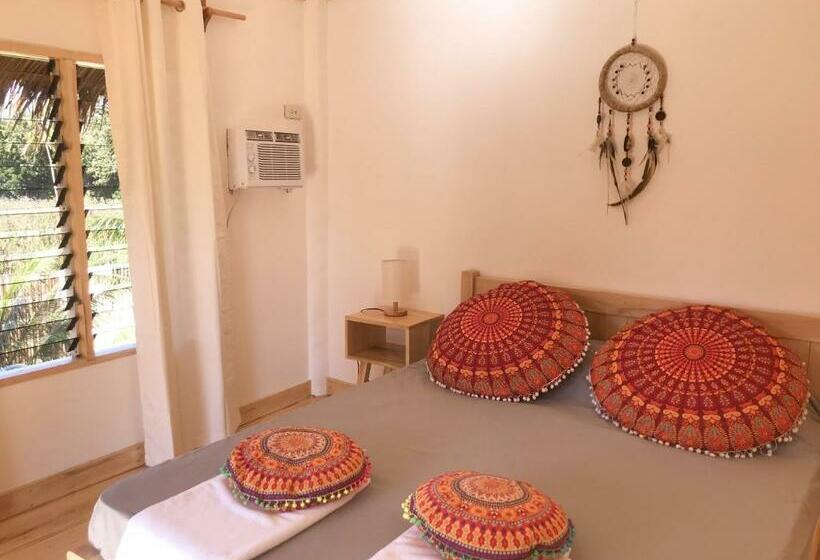 هتل Mandala Tribe Treehouses