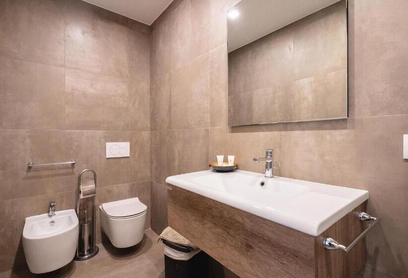 پانسیون Fourooms   Bari Sparano