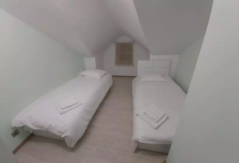 ペンション Guest Rooms Exotic