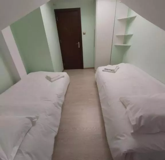 ペンション Guest Rooms Exotic