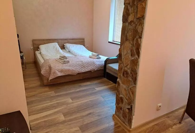 ペンション Guest Rooms Exotic
