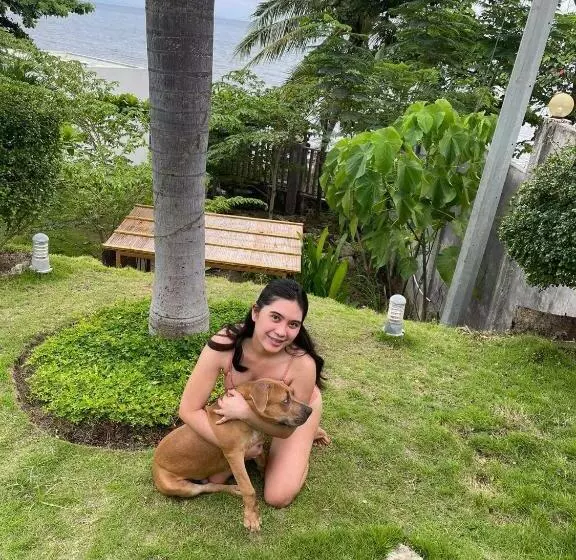 A Villas Resort & Restaurant