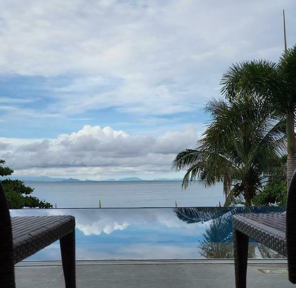 A Villas Resort & Restaurant