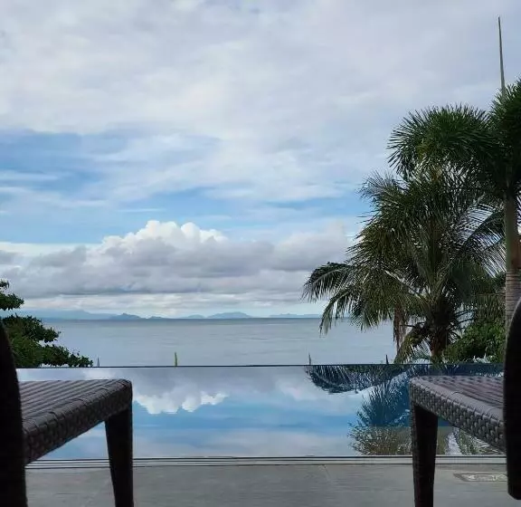 A Villas Resort & Restaurant