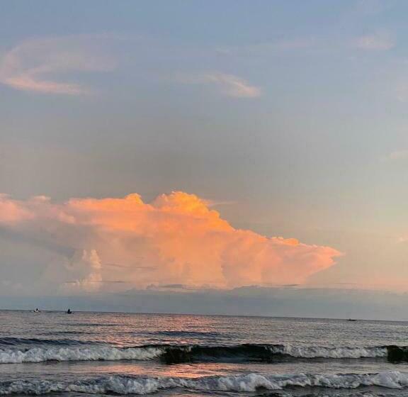 A Villas Resort & Restaurant