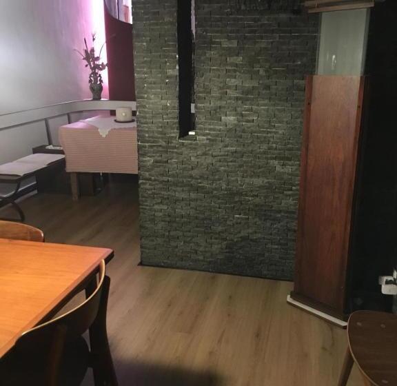 تختخواب و صبحانه Alla Rotonda Dai Santi