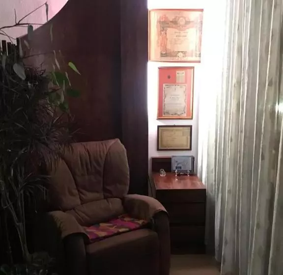 تختخواب و صبحانه Alla Rotonda Dai Santi