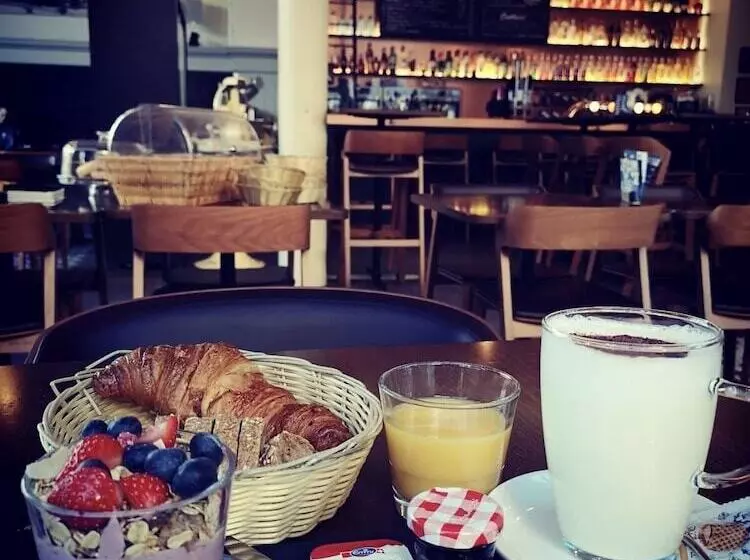 Los Lorentes Residences Bulle   Hine Adon