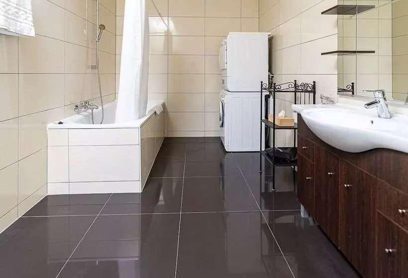 Los Lorentes Residences Bulle   Hine Adon