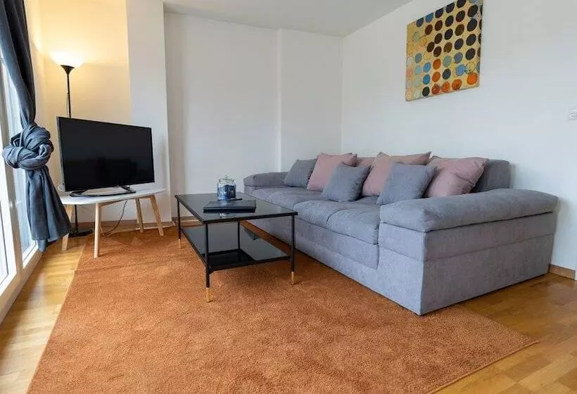 Los Lorentes Residences Bulle   Hine Adon