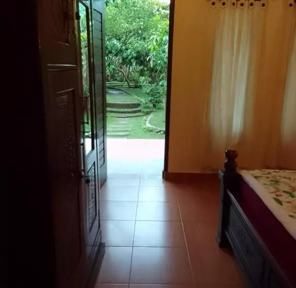 Majatalo Bucu Hidden Guest House, And Meditation Center