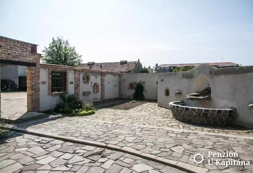 ペンション Penzion U Kapitána