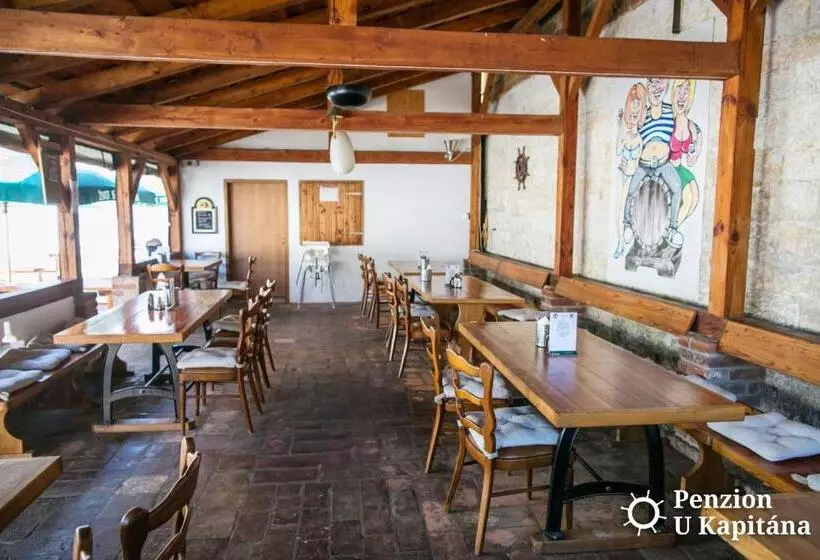 ペンション Penzion U Kapitána