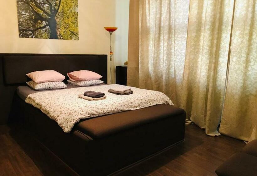 住宿加早餐 Apartmán Stursovka